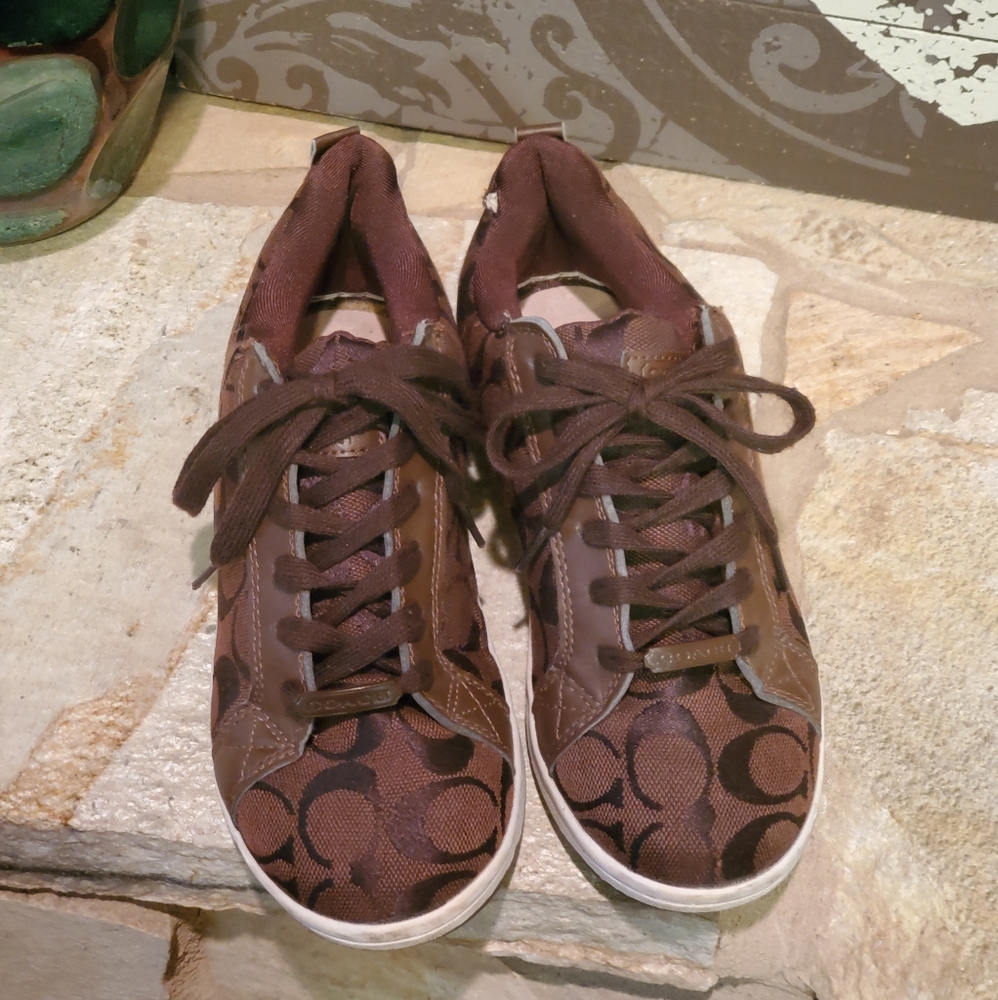 COACH Naya Shoes - Picture 4 of 7
